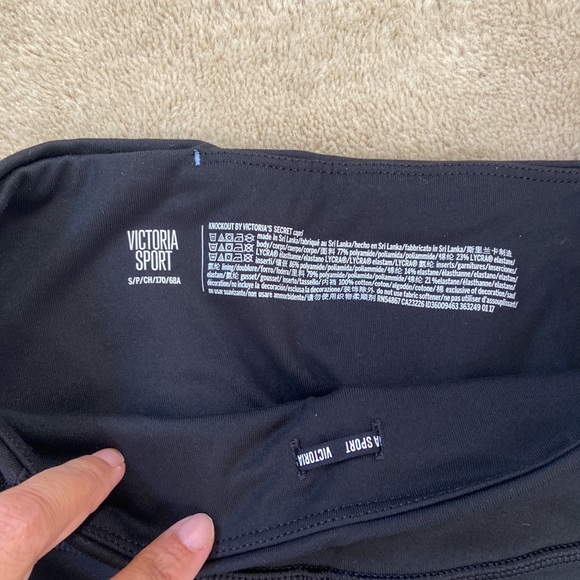 Victoria Secret Capri work out leggings - Picture 3 of 3
